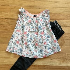 Gap Kids Floral Split Flutter Sleeve Top - size 5